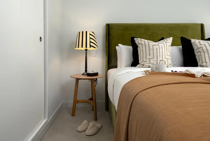Flat Brushfield Street in Greater London