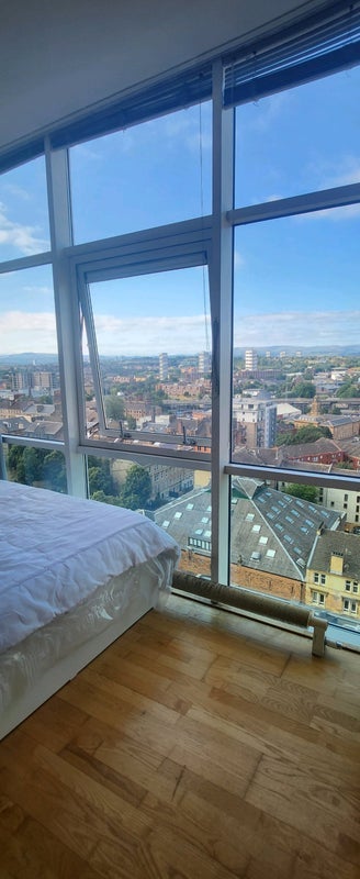 Room Renfrew Street in Glasgow