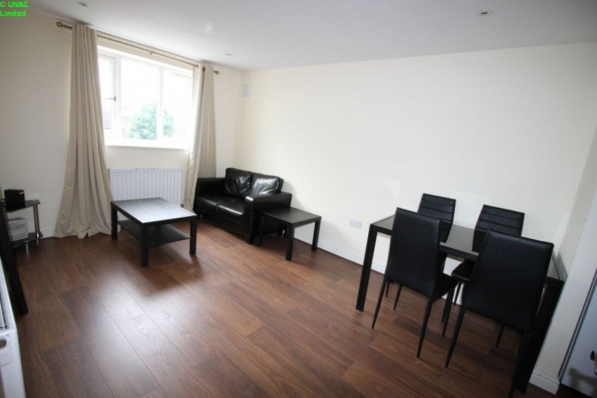 Flat Swan Lane in Coventry