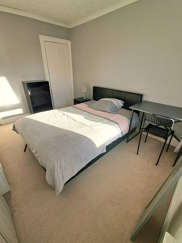 Room Waveney Road in Ipswich