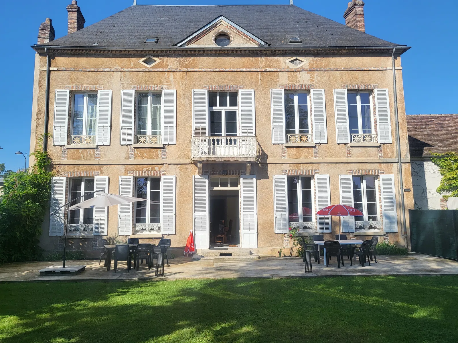 Room Route de Dixmont in Villeneuve-sur-Yonne