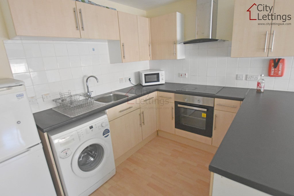 Flat Radford Road in Nottingham
