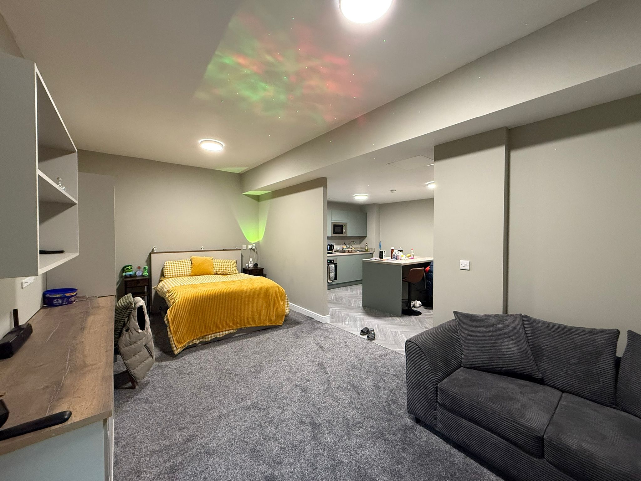 Room Alfreton Road in Nottingham