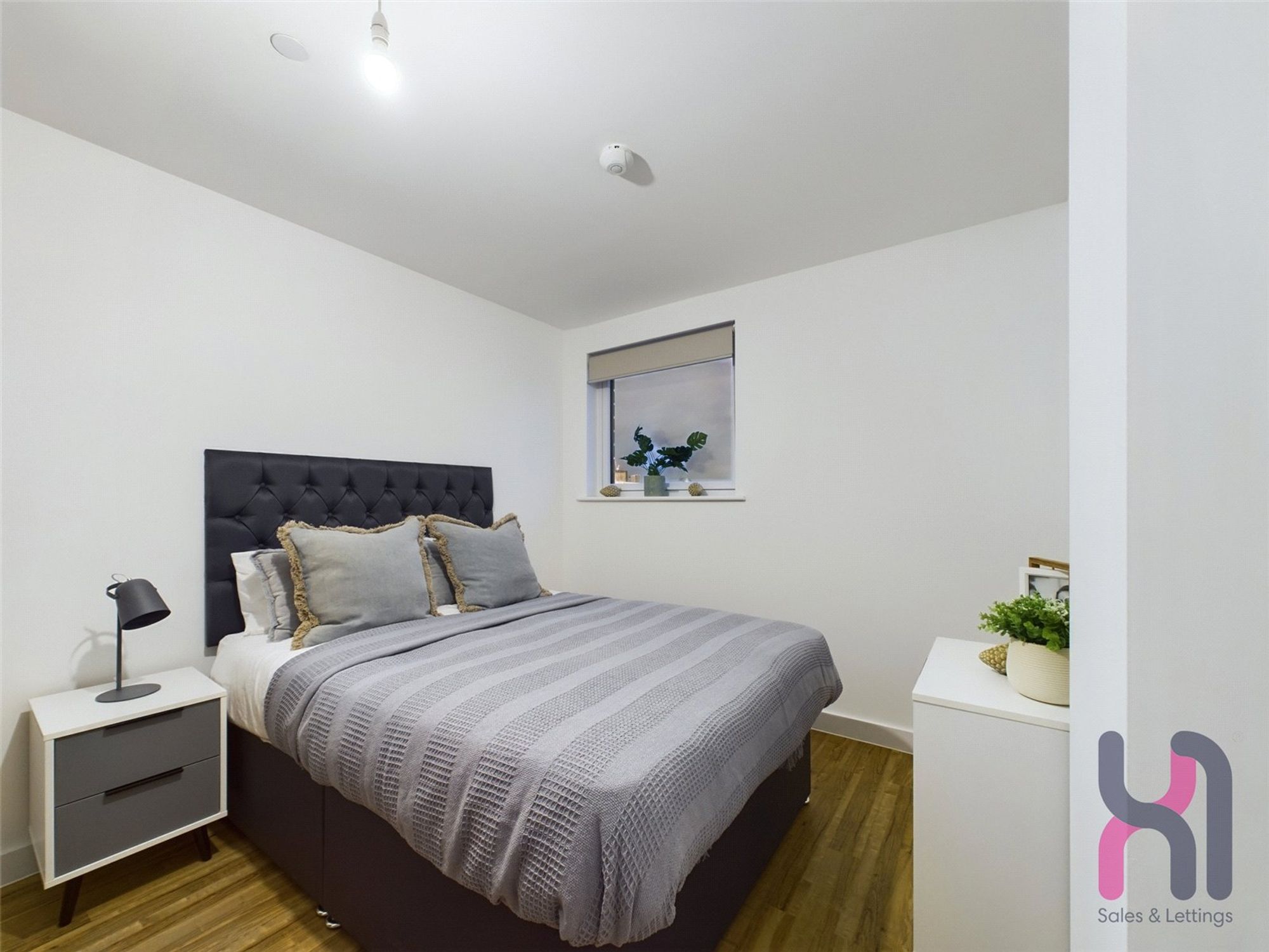 Flat Pomona Strand in Trafford