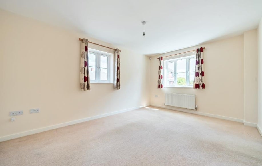 Flat Oakwood Way in Cumnor