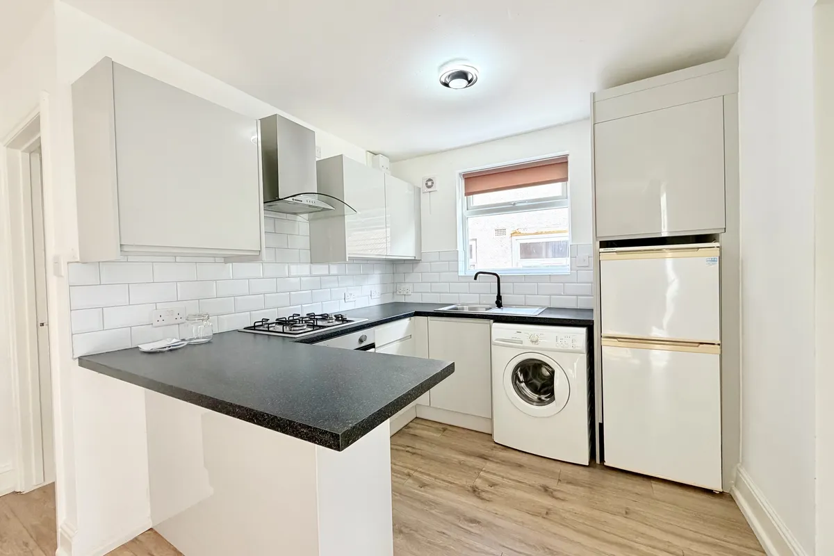 Flat Melton Road North in Wellingborough