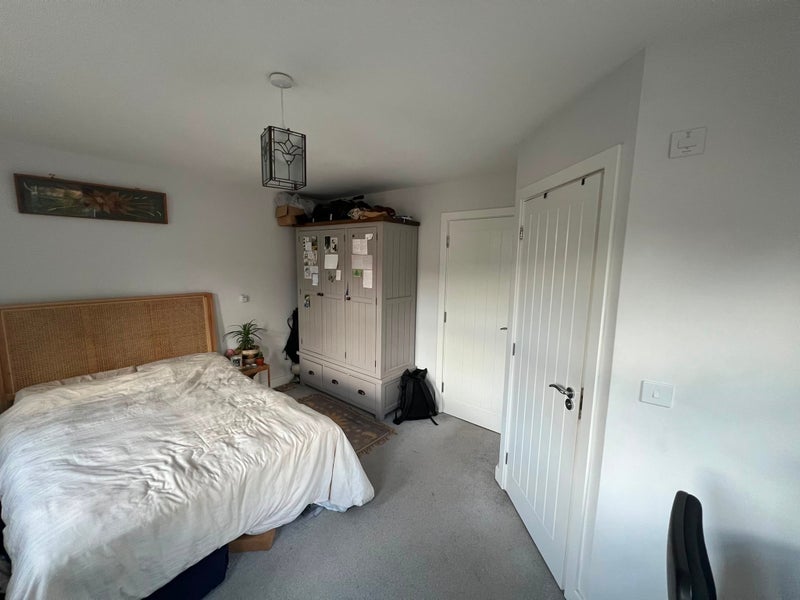 Room Maple Chase in Leeds