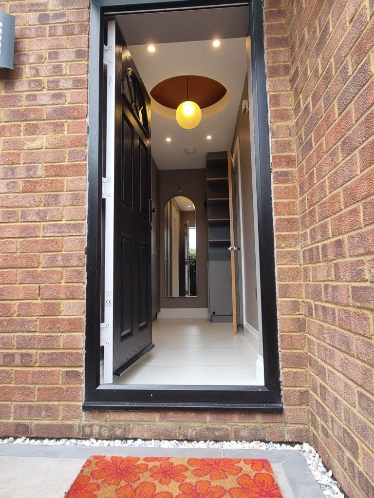Flat Redland Gardens in Elmbridge