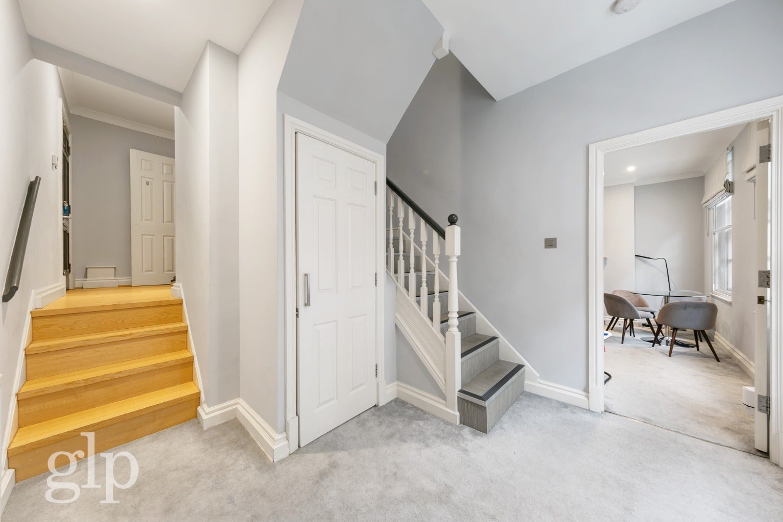 Flat Picton Place in City of Westminster