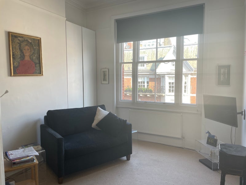 Room New Cavendish Street in City of Westminster