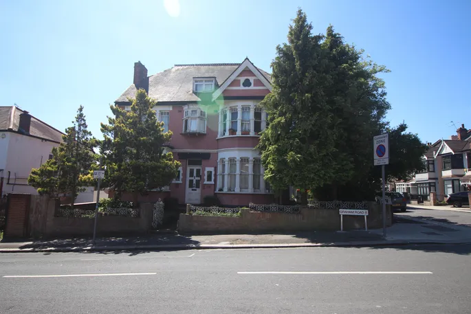 Flat Audley Road in Greater London