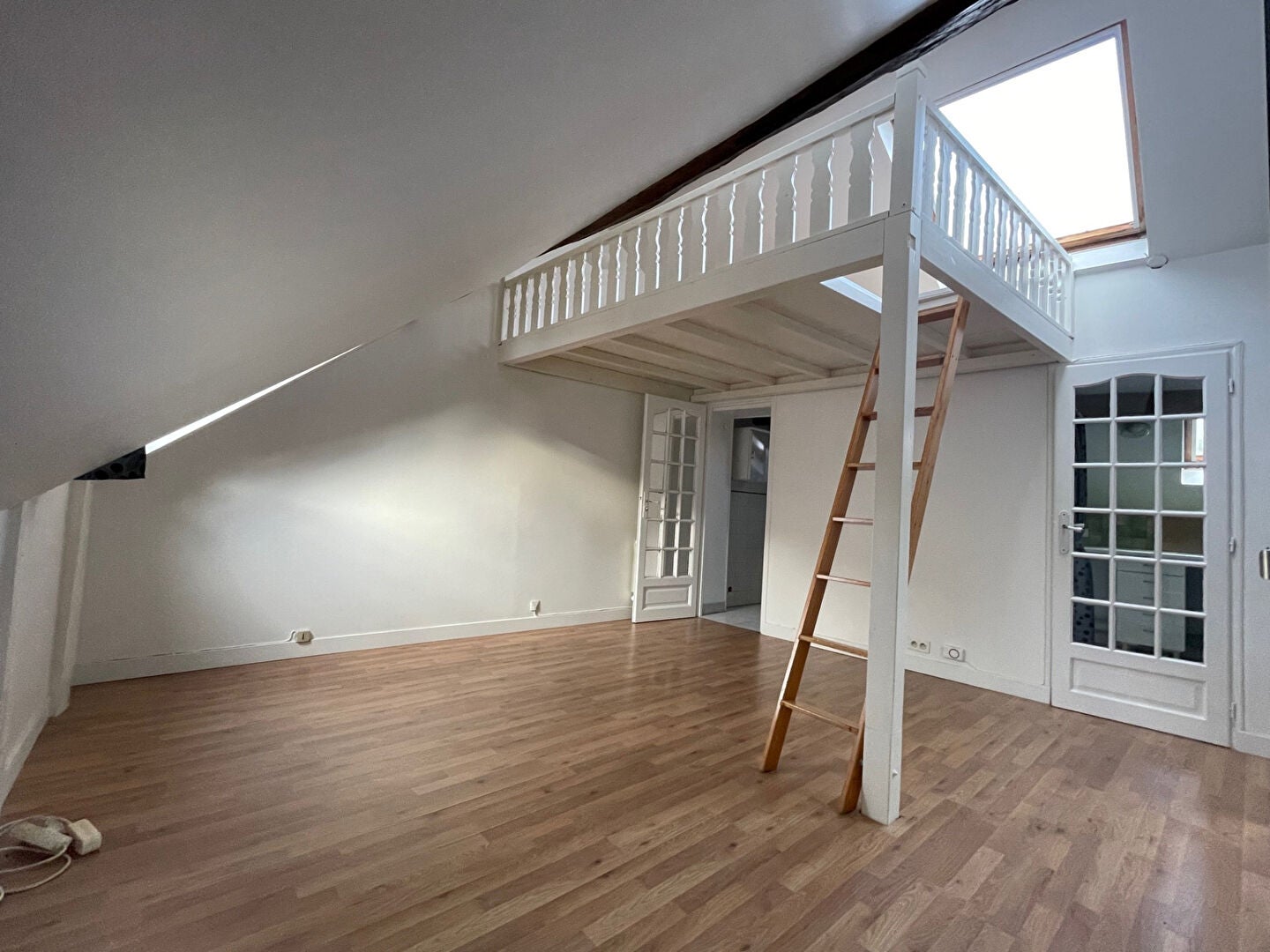 Flat D 36 in Saclay