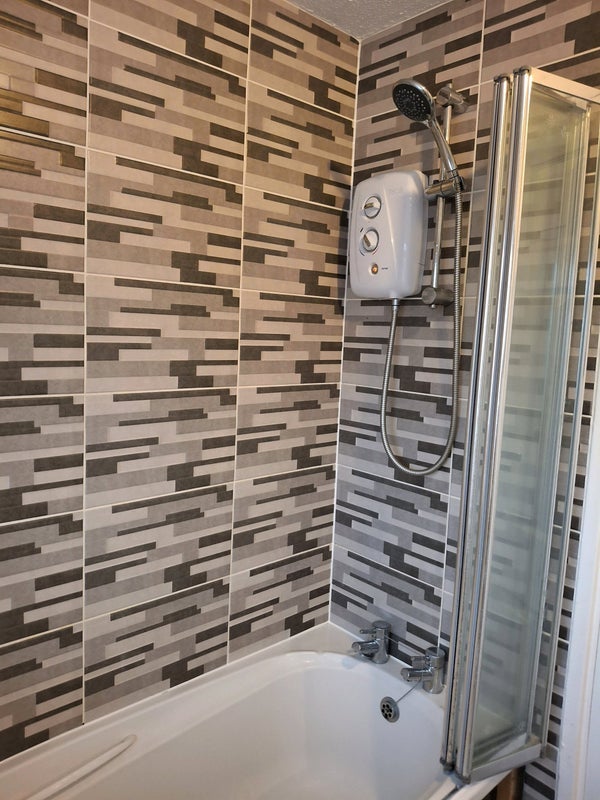 Room Grasmere Avenue in Warrington