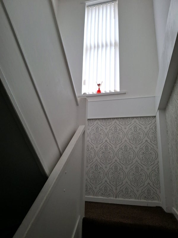 Room Grasmere Avenue in Warrington