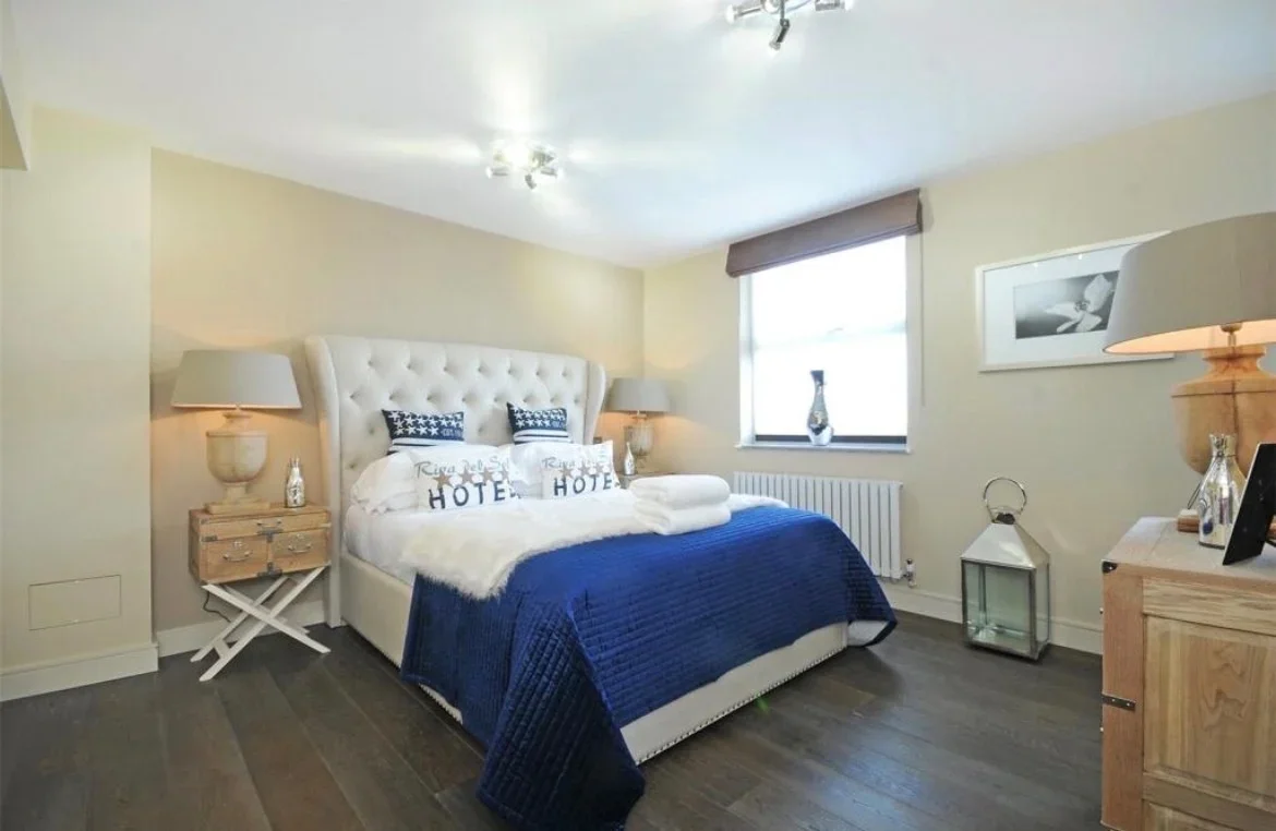 Flat Finchley Road in Greater London