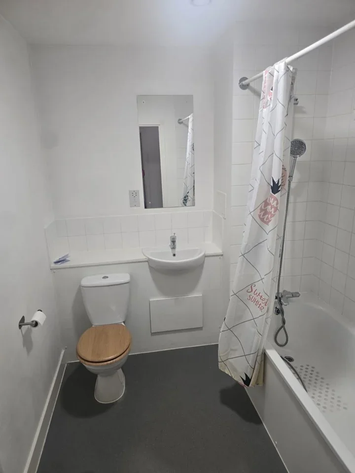Flat Katherine Close in Greater London