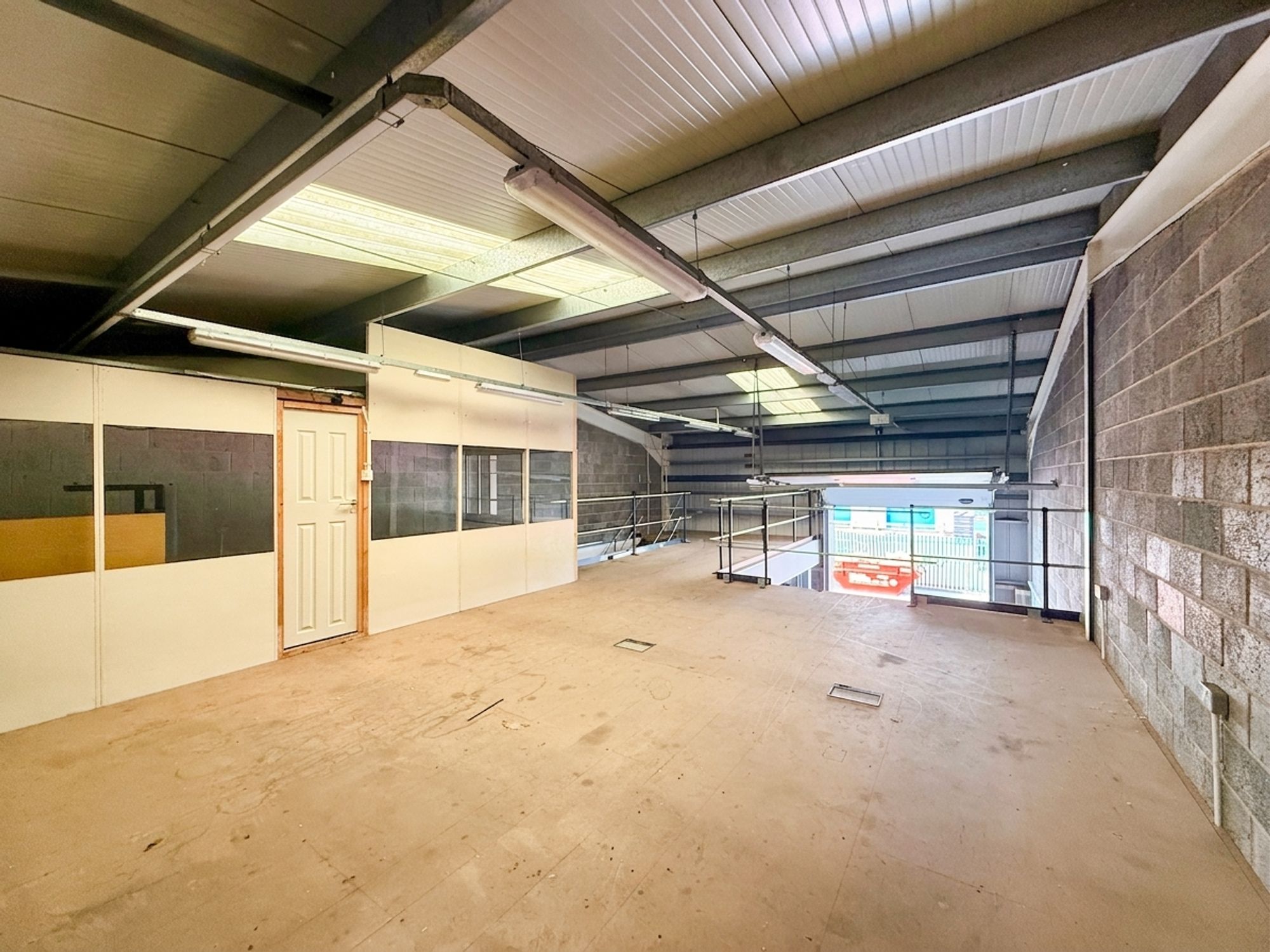 Flat Griffin Close in Staveley