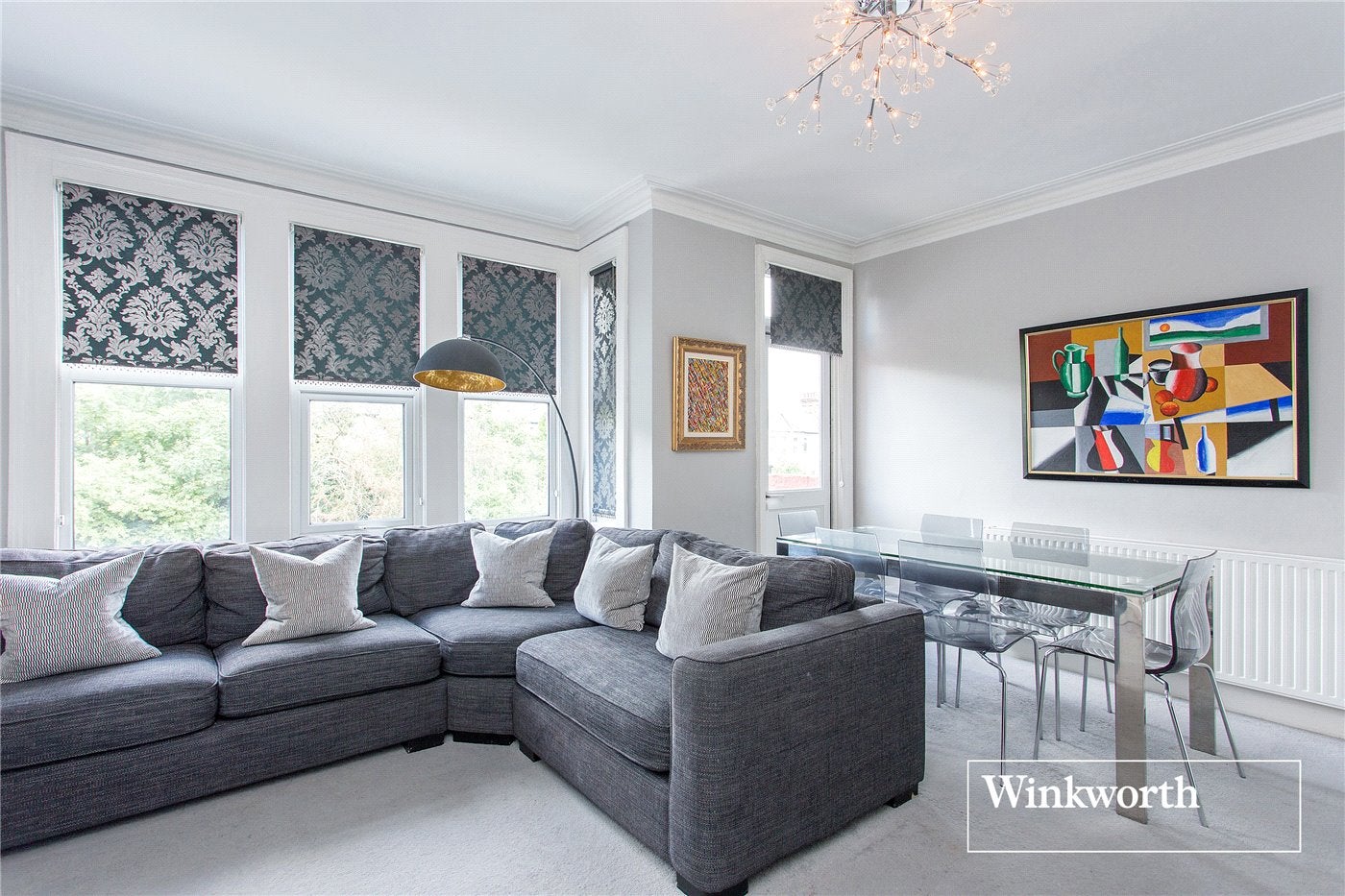 Flat Squires Lane in Greater London