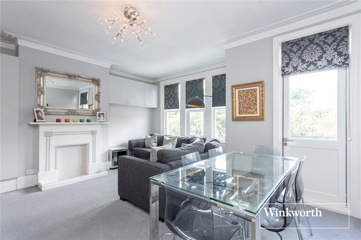 Flat Squires Lane in Greater London