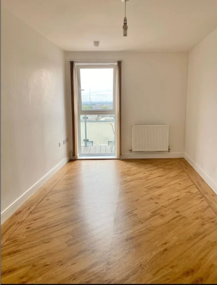 Room Academy Way in Greater London