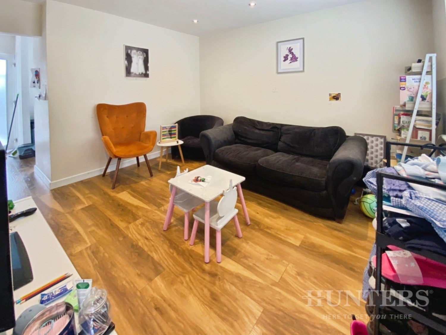 House Osney Walk in Greater London