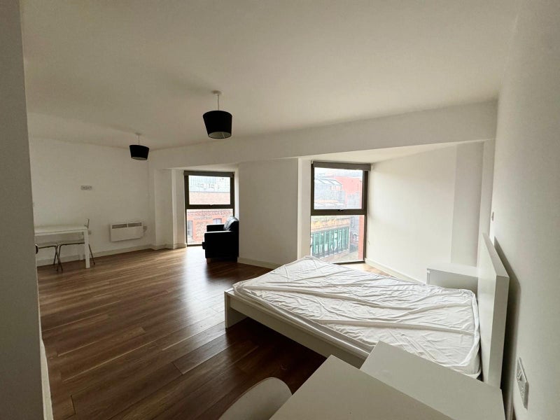 Flat Seel Street in Liverpool