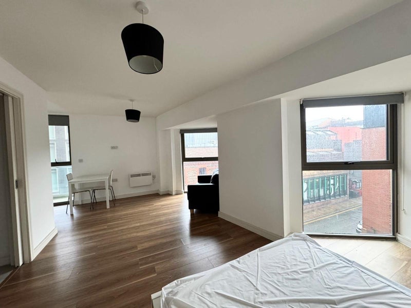 Flat Seel Street in Liverpool