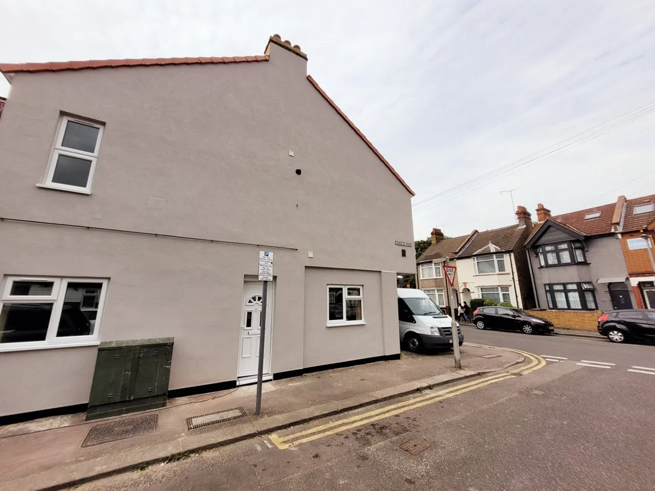 Flat Chester Road in Watford