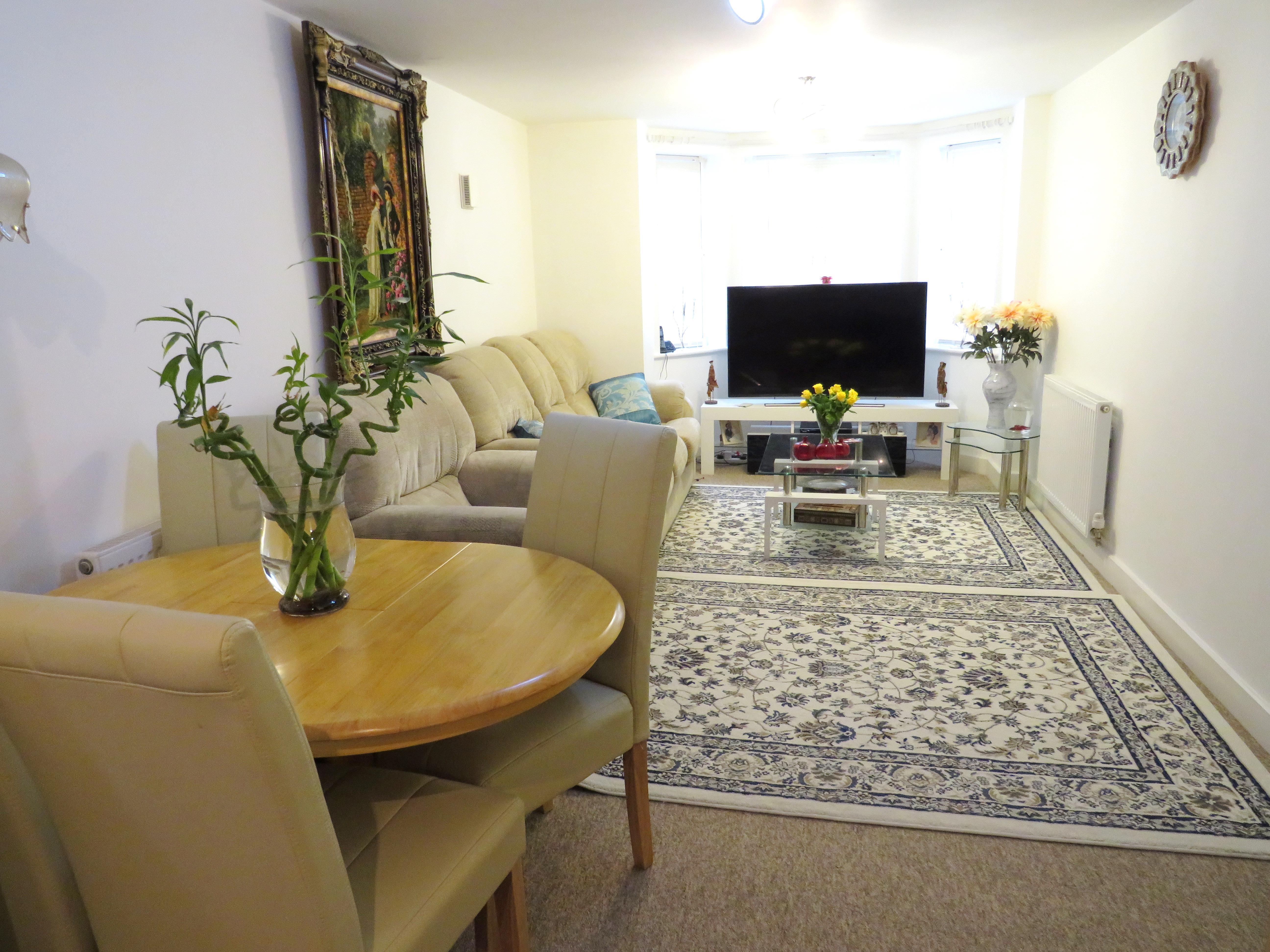 Flat Cobbett Road in Southampton