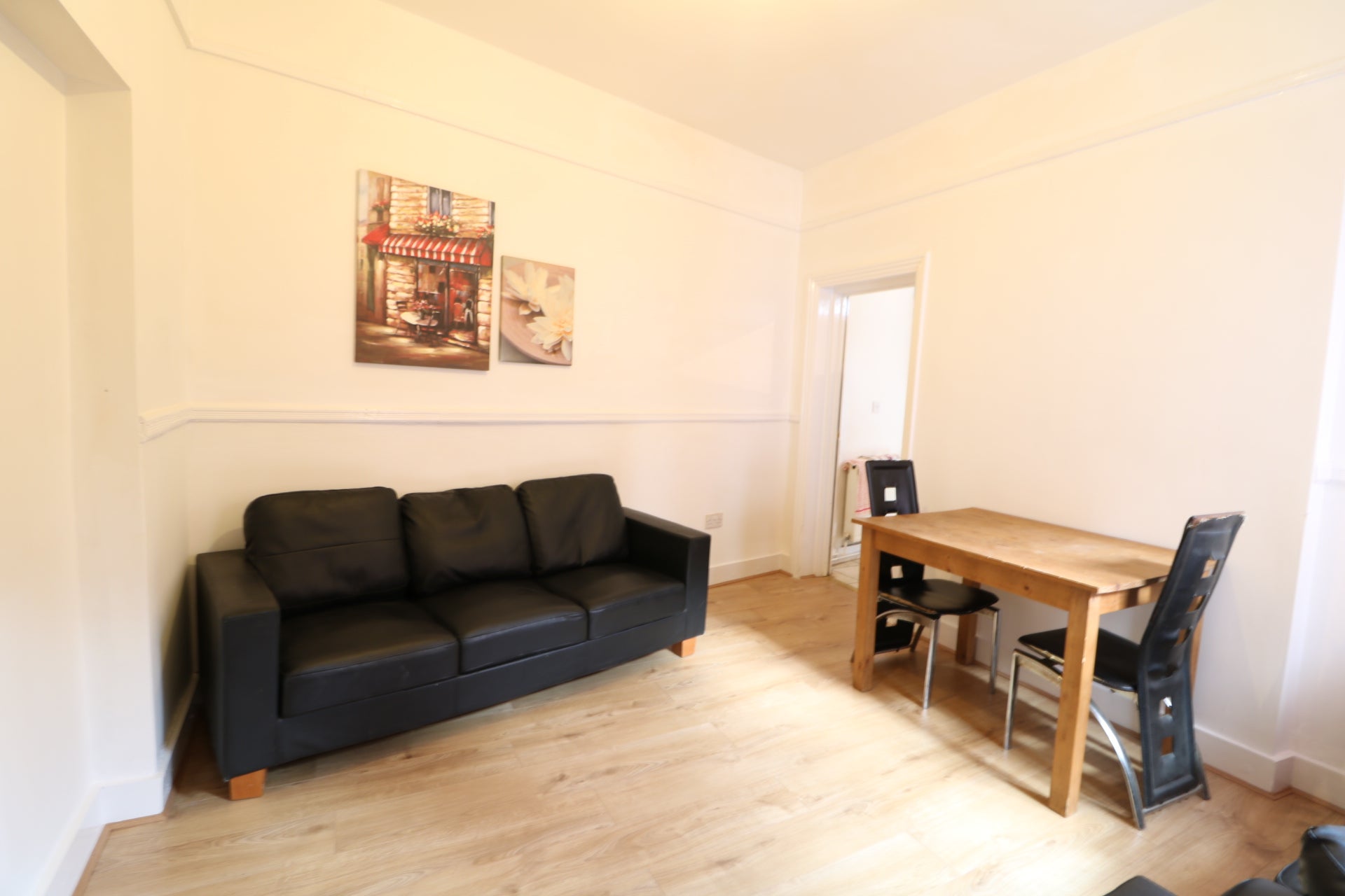 Flat Ashburnham Road in Bedford
