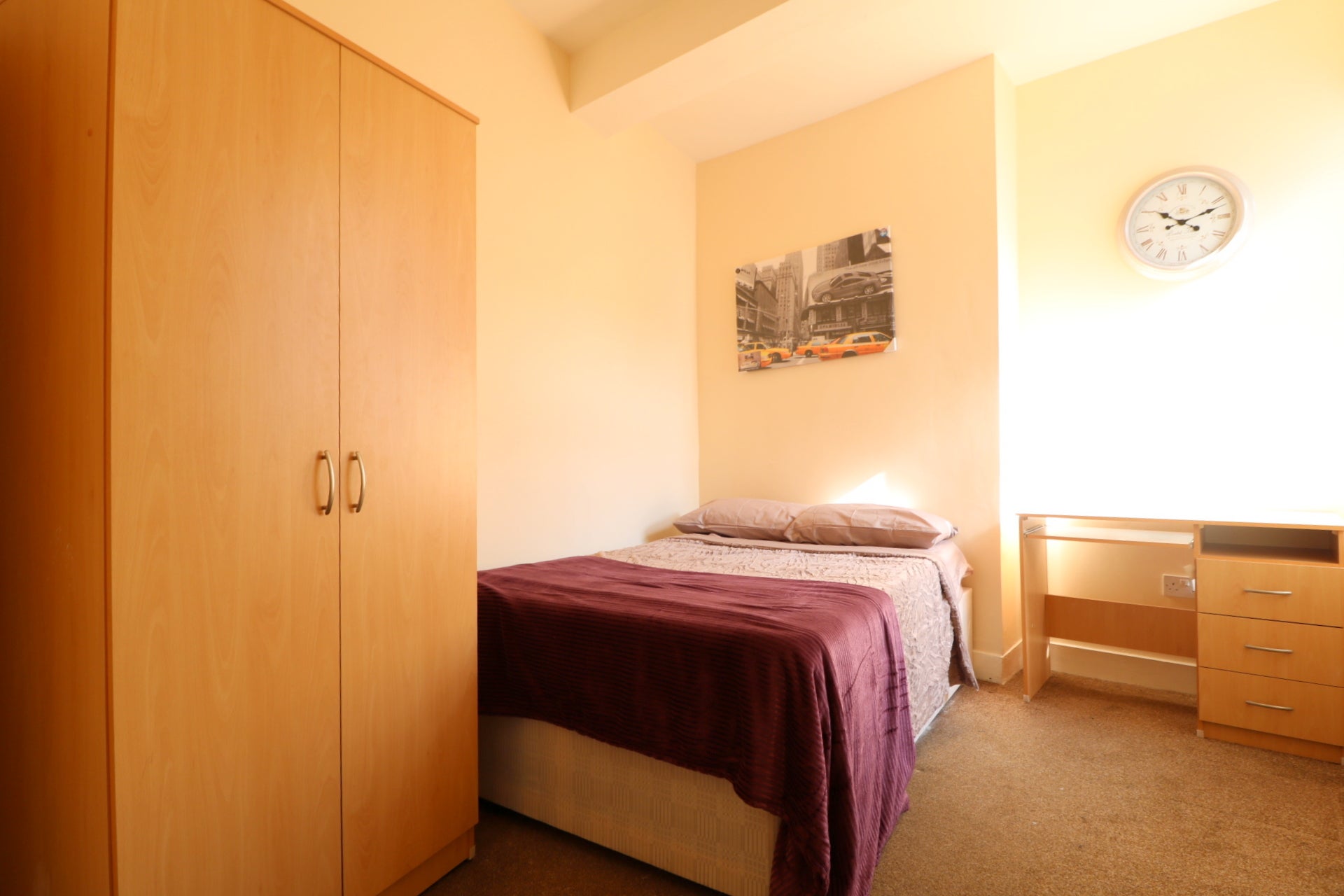 Flat Ashburnham Road in Bedford