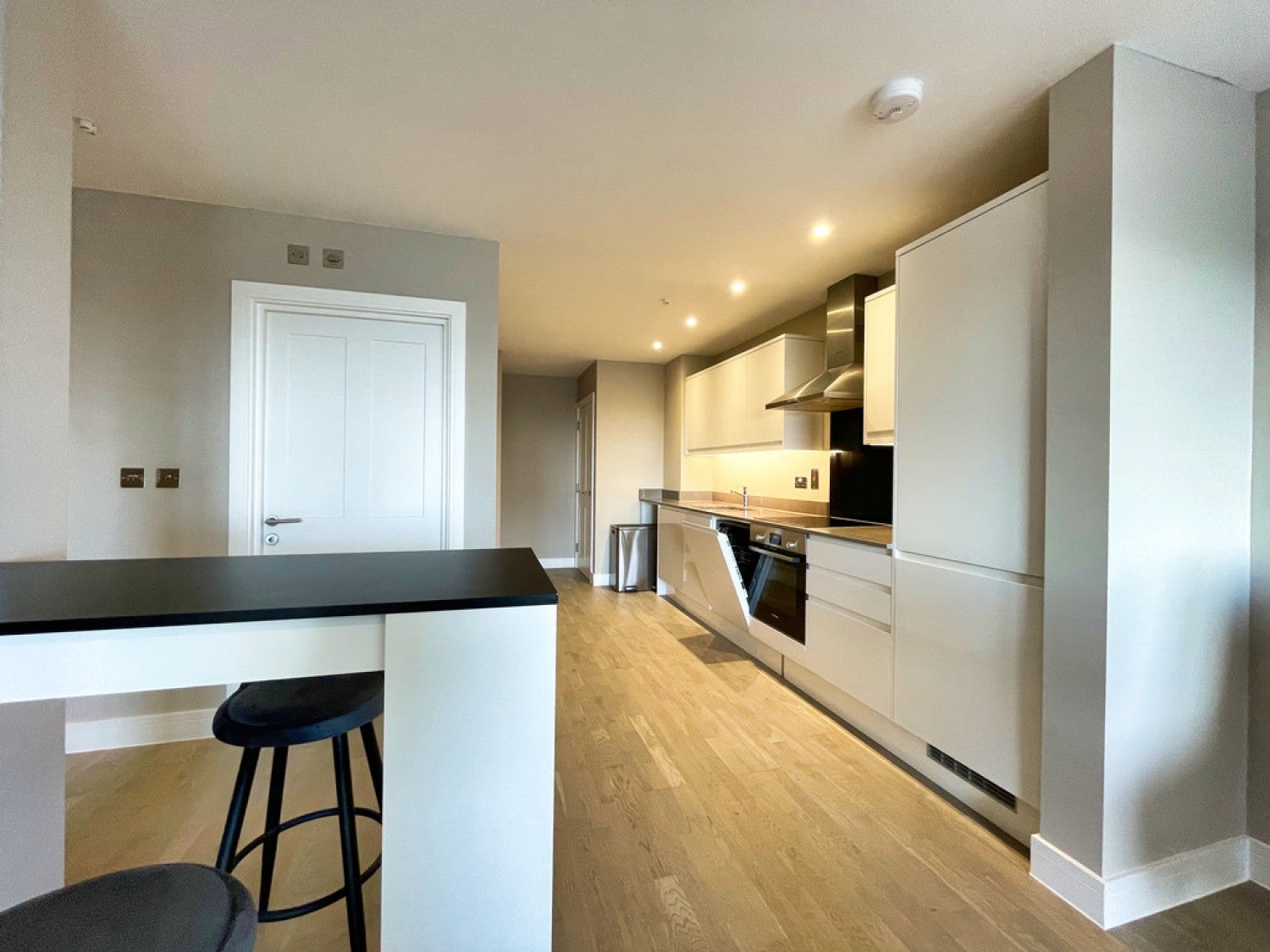 Flat Churchill Square in Southend-on-Sea