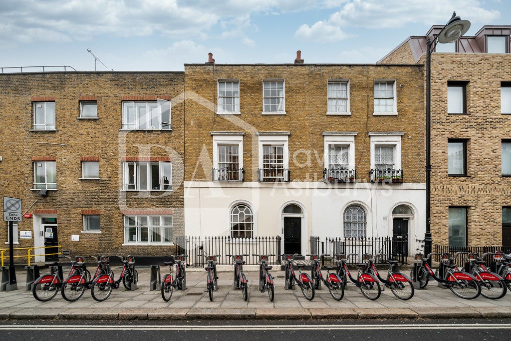 Flat Argyle Square in Greater London