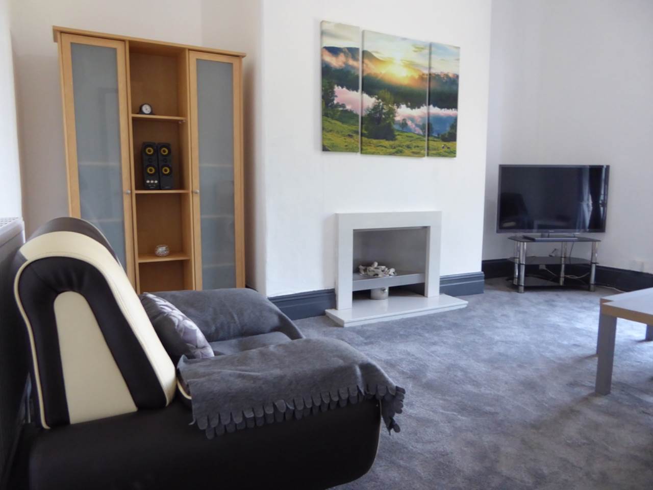 Flat Bankfield Road in Kirklees