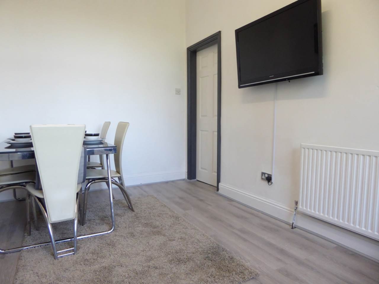 Flat Bankfield Road in Kirklees