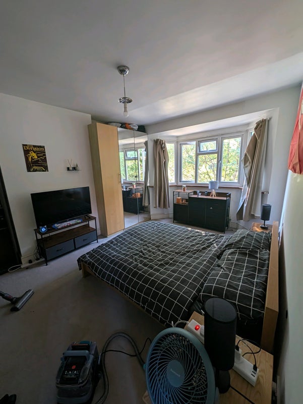 Room Park Place in Greater London