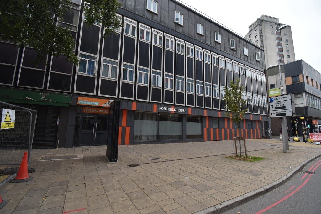 Room Smithford Way in Coventry