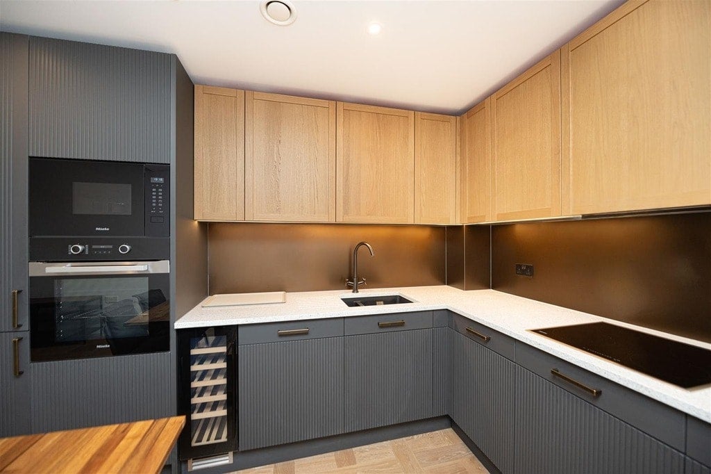 Flat Pennington Quay Walk in Greater London