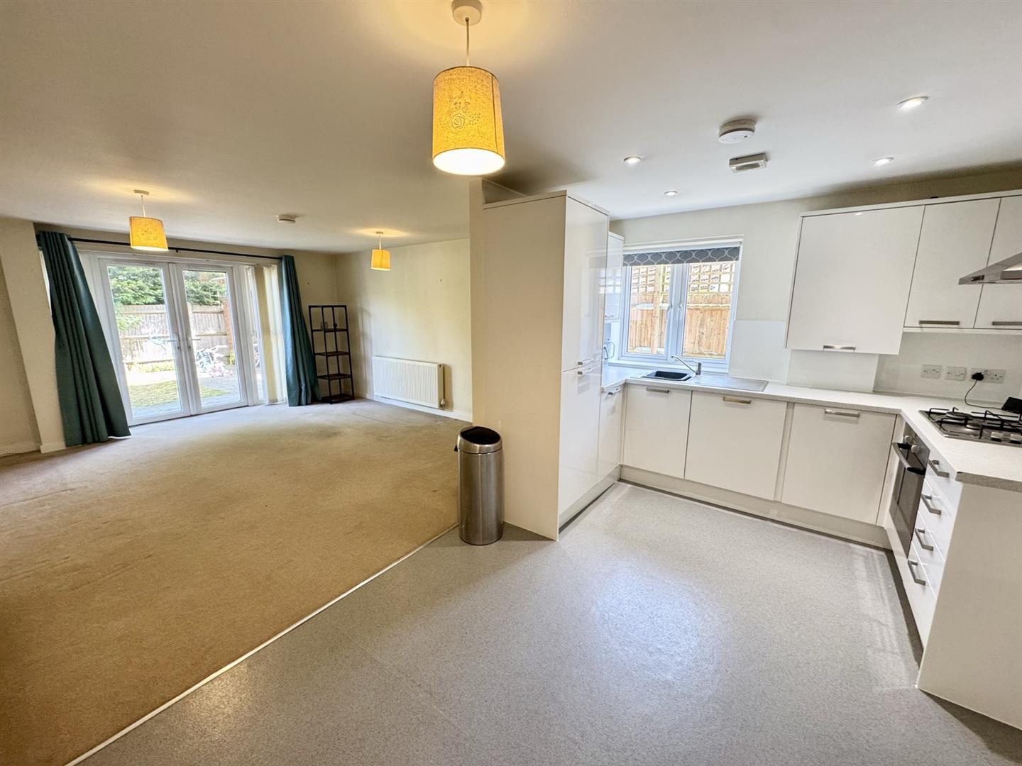 Flat Monson Road in Reigate and Banstead