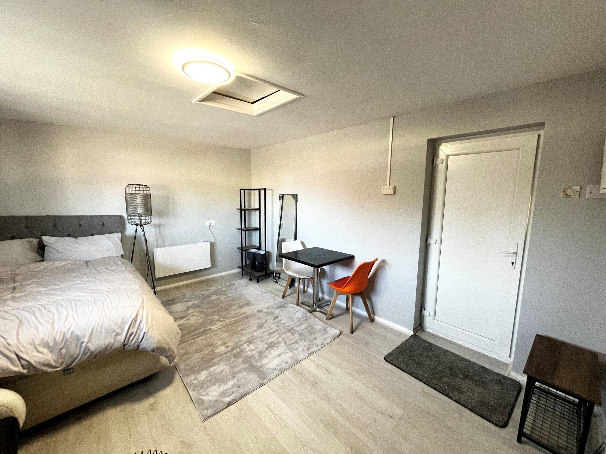Flat Brixey Road in Poole
