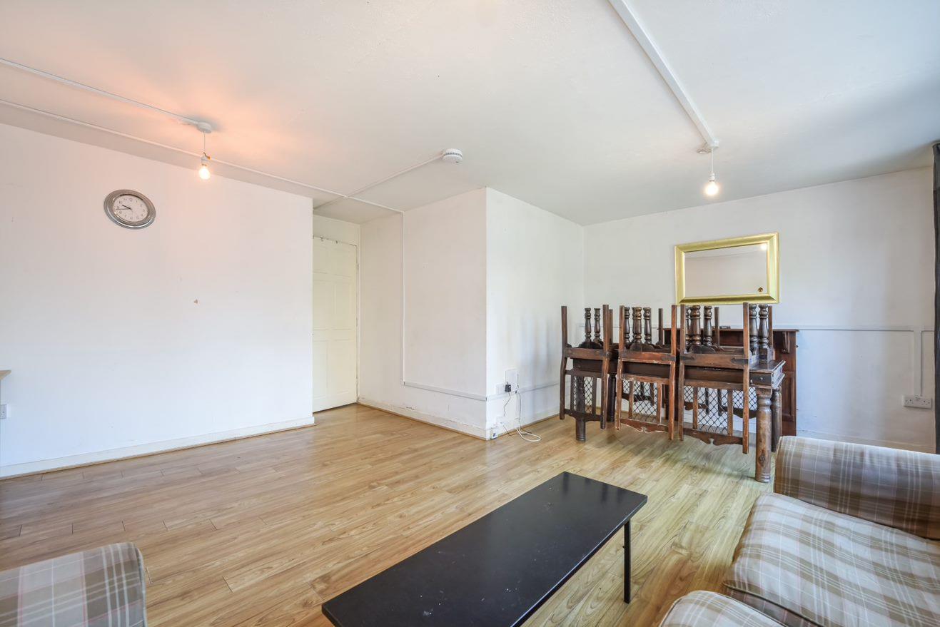 Flat Massinger Street in Greater London