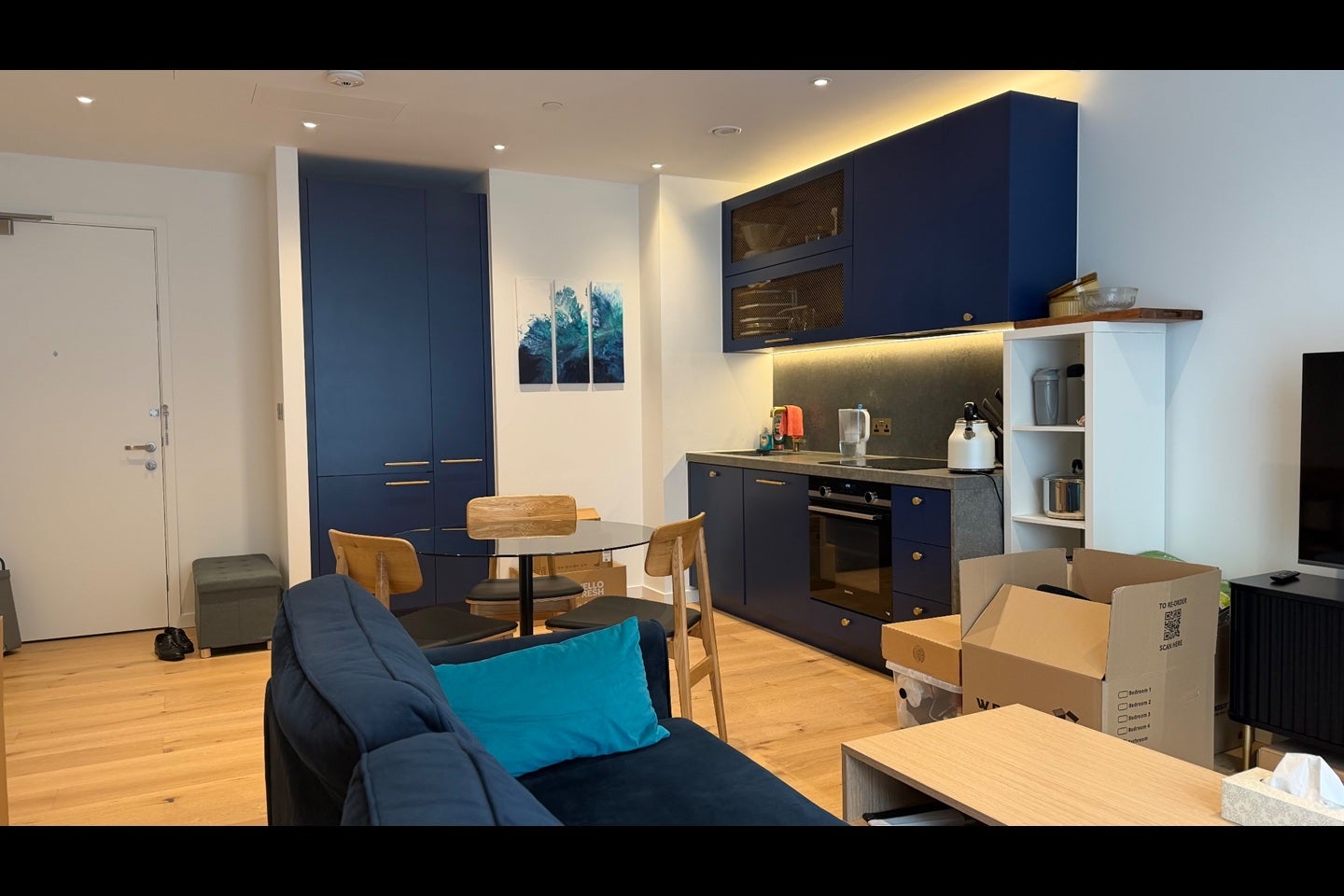 Flat Orchard Place in Greater London