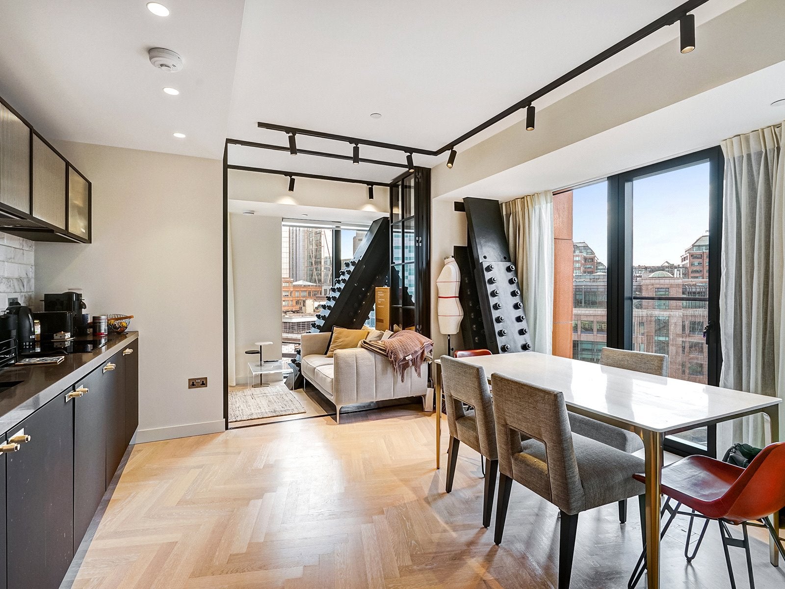 Flat Earl Street in Greater London