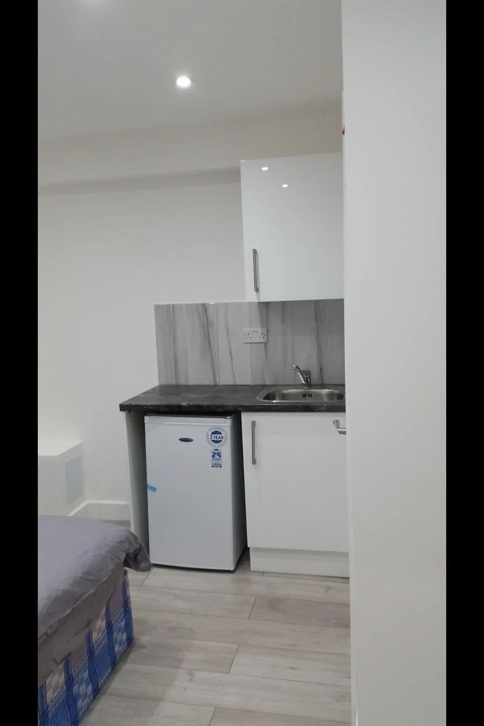 Flat Godstone Road in Tandridge