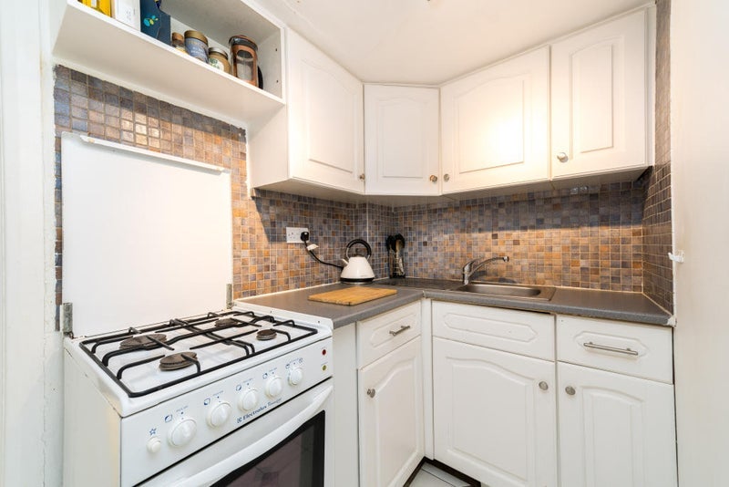 Flat Coverton Road in Greater London