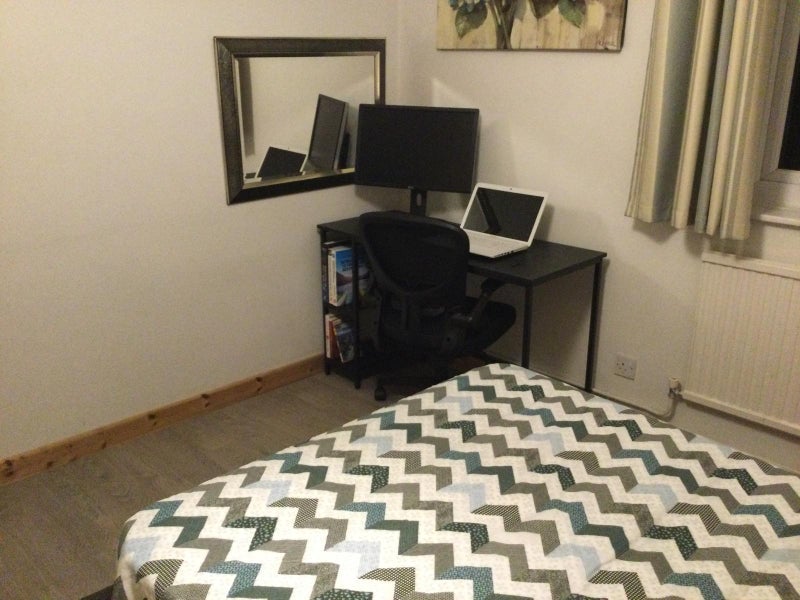 Room Rhodeswell Road in Greater London