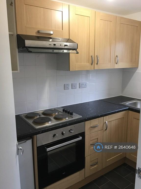 Flat Stuart Close in Kettering