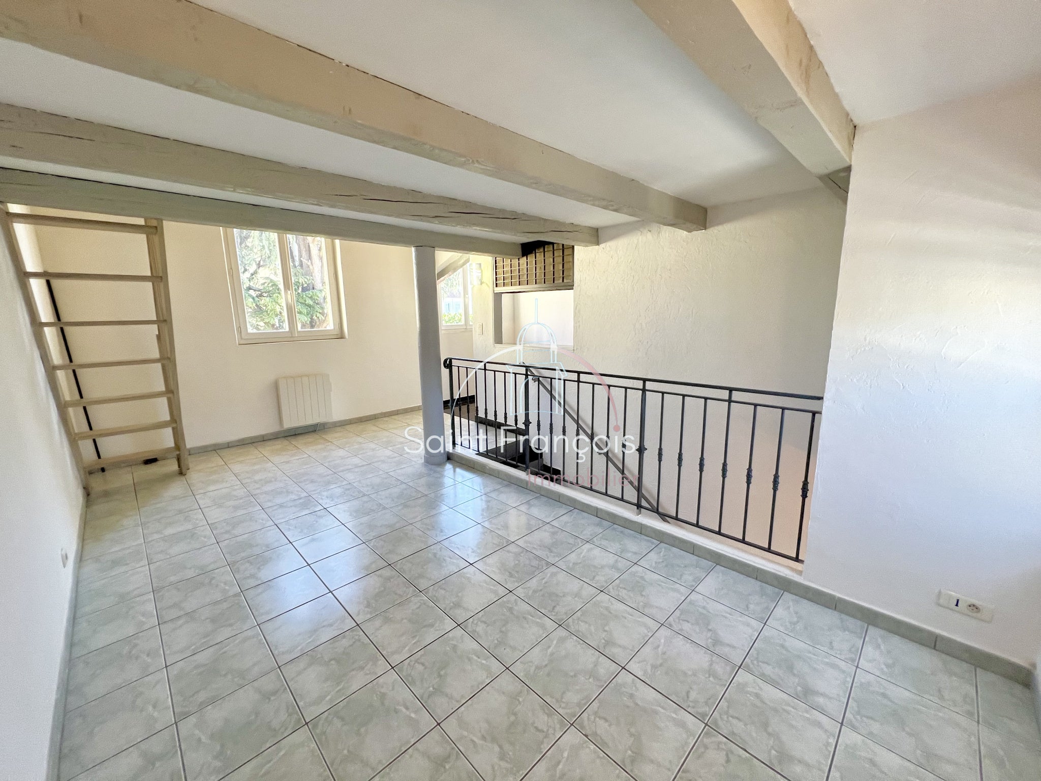 Flat Rue Jean Bacchi in Fréjus