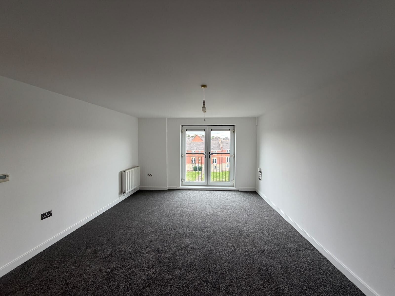 Flat Sandhills Avenue in Leicester