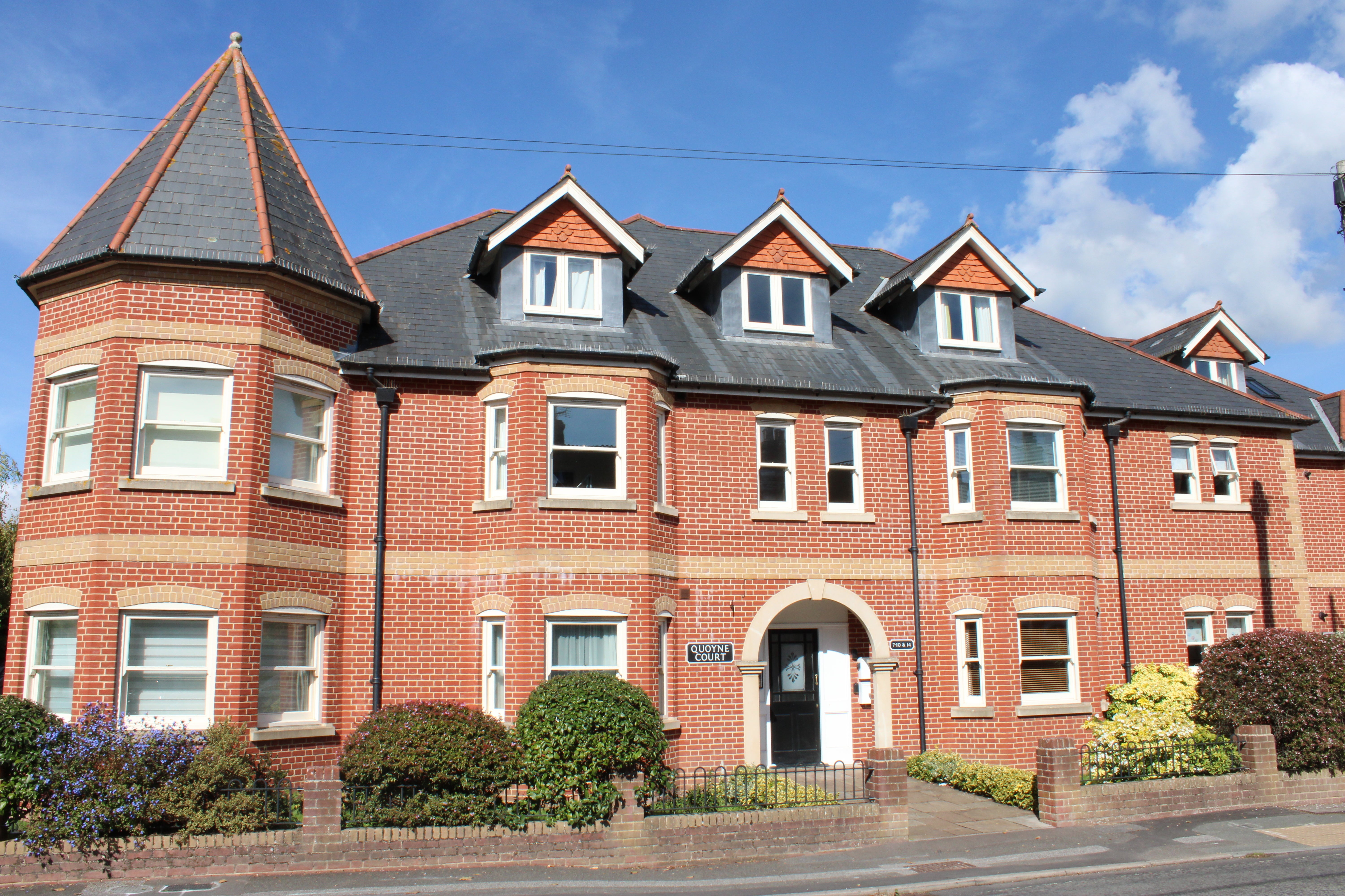 Flat Duttons Road in Test Valley